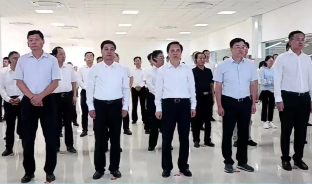 5ec5330ac2a0dac73ab0a3a20f2562a.jpg